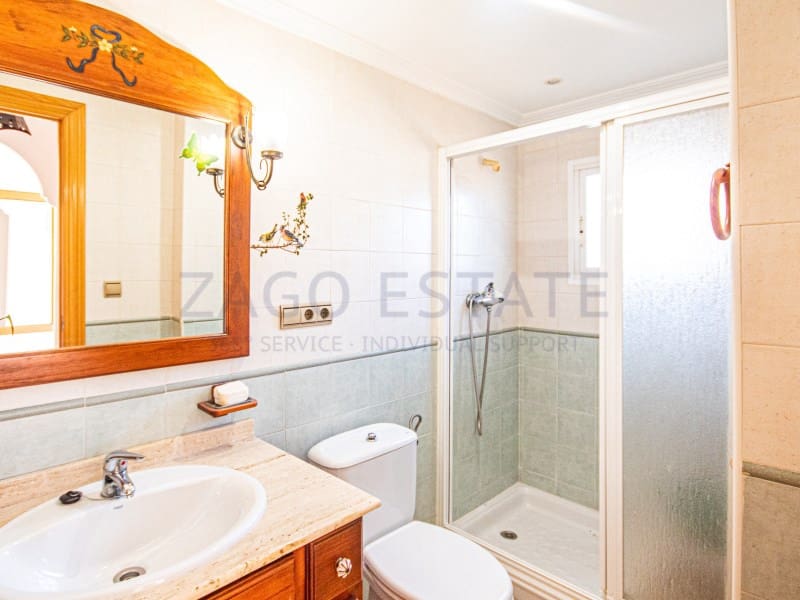 4 bedroom Semi-detached Villa for sale in La Nucia - € 320,000 (Ref: 9780351)