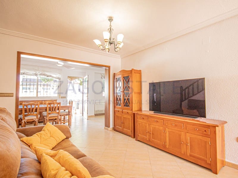 4 bedroom Semi-detached Villa for sale in La Nucia - € 320,000 (Ref: 9780351)