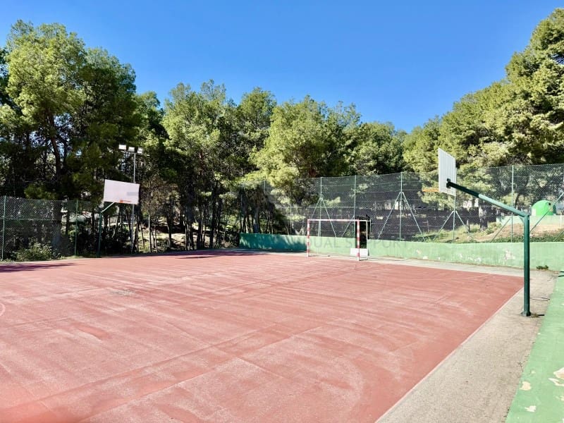 4 bedroom Semi-detached Villa for sale in La Nucia - € 320,000 (Ref: 9780351)