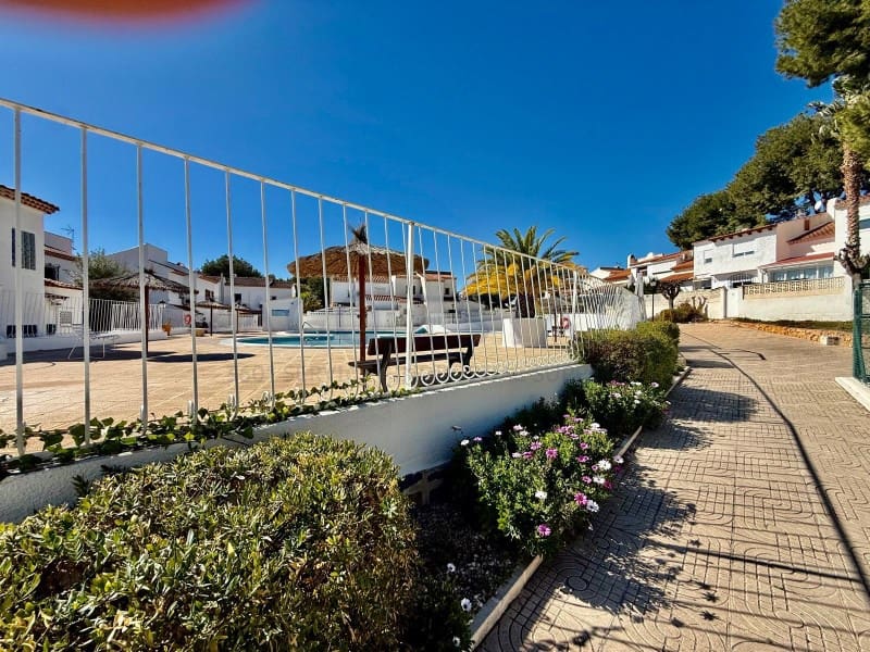 4 bedroom Semi-detached Villa for sale in La Nucia - € 320,000 (Ref: 9780351)