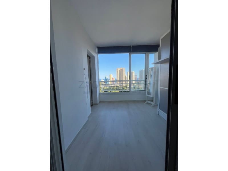 2 makuuhuone Asunto myytävänä paikassa Benidorm mukana 
autotalli - 235 000 € (Ref: 9780356)