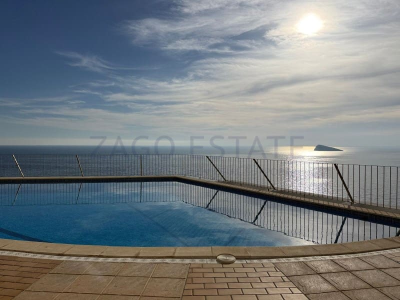 3 soveværelse Lejlighed til leje i Benidorm med swimmingpool garage - € 1.900 (Ref: 9780376)