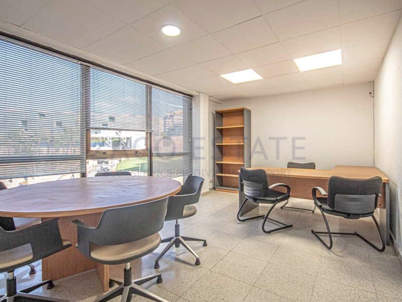 Local Commercial à louer à Benidorm avec garage - 3 000 € (Ref: 9780378)