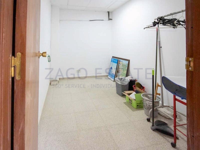 Local Commercial à louer à Benidorm avec garage - 3 000 € (Ref: 9780378)