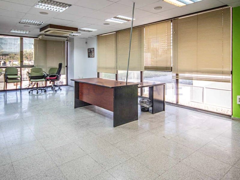 Local Commercial à louer à Benidorm avec garage - 3 000 € (Ref: 9780378)