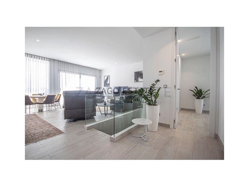 4 sovrum Villa till salu i Finestrat med garage - 890 000 € (Ref: 9780380)