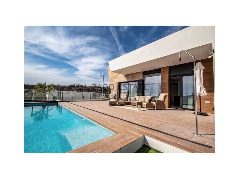 4 sovrum Villa till salu i Finestrat med garage - 890 000 € (Ref: 9780380)