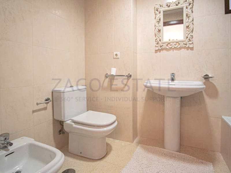 Piso de 4 habitaciones en Benidorm en venta con piscina garaje - 640.000 € (Ref: 9780381)