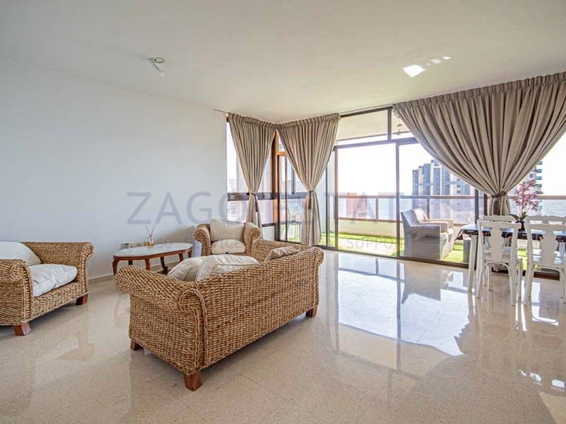 Piso de 4 habitaciones en Benidorm en venta con piscina garaje - 640.000 € (Ref: 9780381)