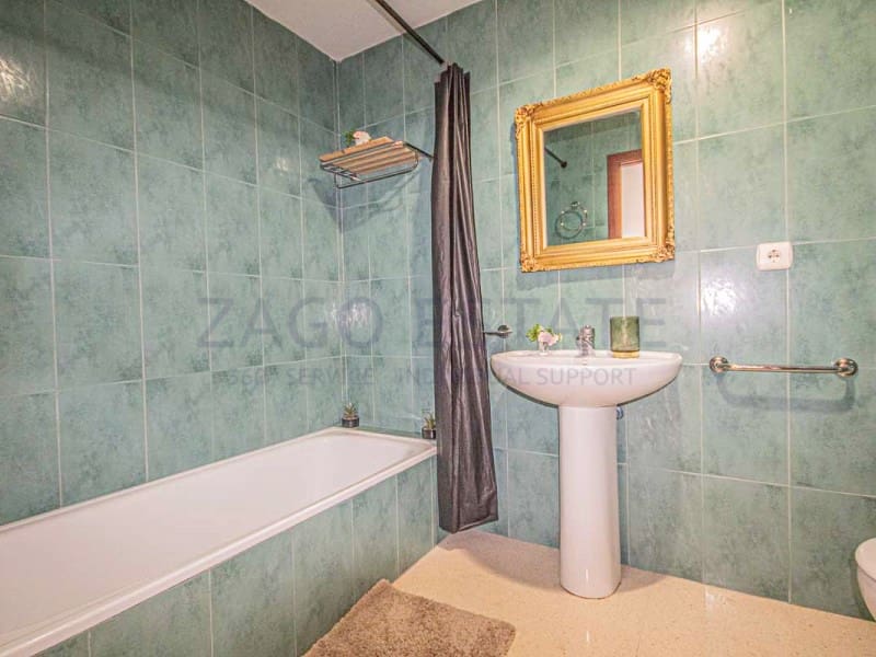 Piso de 4 habitaciones en Benidorm en venta con piscina garaje - 640.000 € (Ref: 9780381)