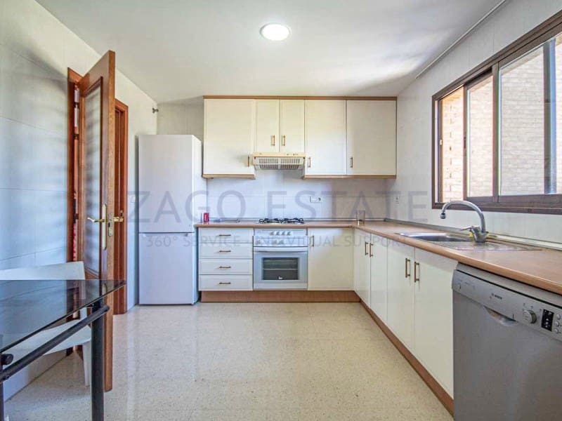 Piso de 4 habitaciones en Benidorm en venta con piscina garaje - 640.000 € (Ref: 9780381)