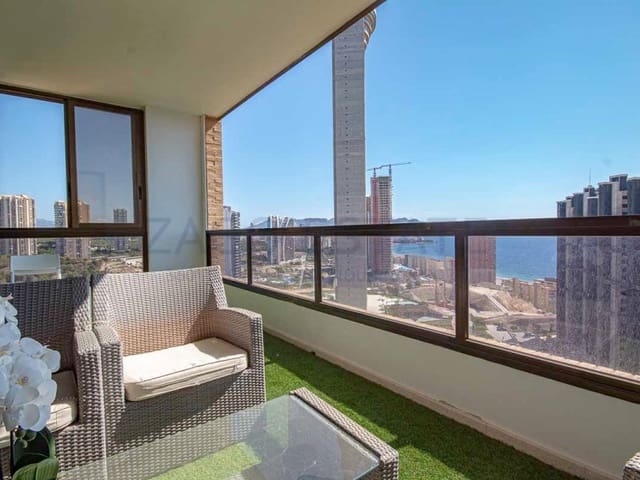 Piso de 4 habitaciones en Playa Poniente, Benidorm en venta con piscina garaje - 640.000 € (Ref: 9780381)