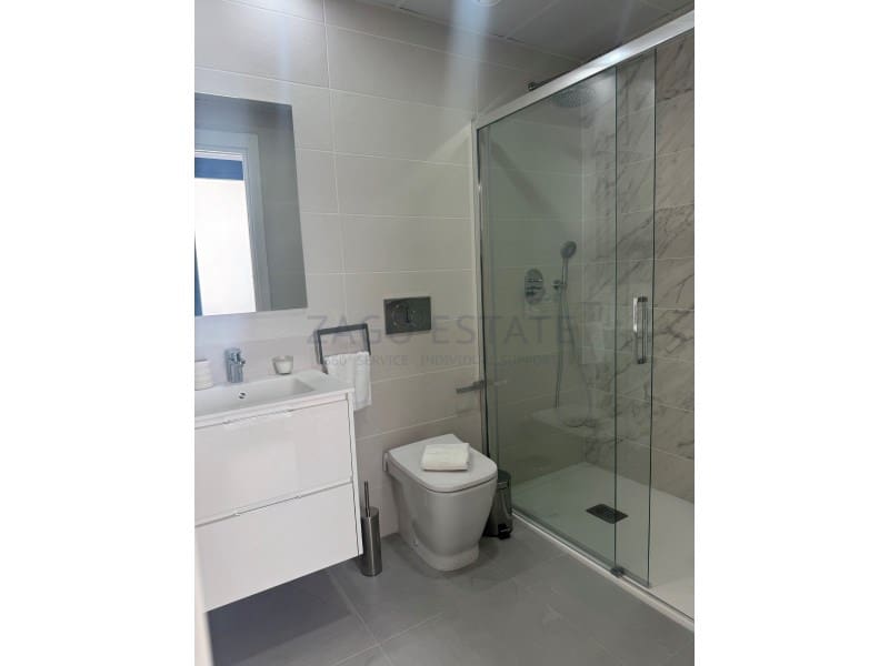 3 bedroom Flat for sale in Benidorm with garage - € 627,000 (Ref: 9780383)