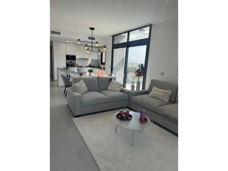 3 bedroom Flat for sale in Benidorm with garage - € 627,000 (Ref: 9780383)