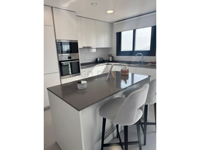 3 bedroom Flat for sale in Via Parque, Benidorm with garage - € 627,000 (Ref: 9780383)