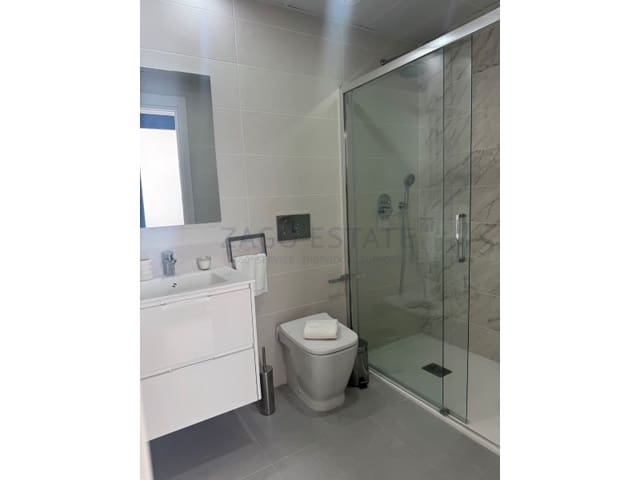 3 bedroom Flat for sale in Via Parque, Benidorm with garage - € 627,000 (Ref: 9780383)