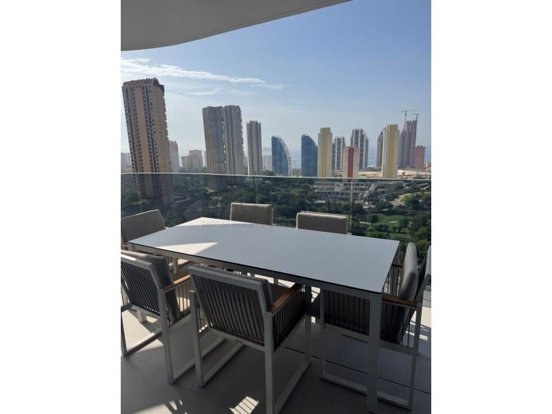 3 bedroom Flat for sale in Benidorm with garage - € 627,000 (Ref: 9780383)