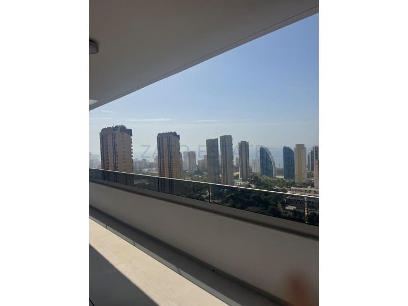 Ático de 3 habitaciones en Benidorm en venta con garaje - 800.000 € (Ref: 9780384)