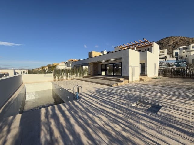 3 quarto Moradia para venda em Monforte del Cid - 639 000 € (Ref: 9780403)