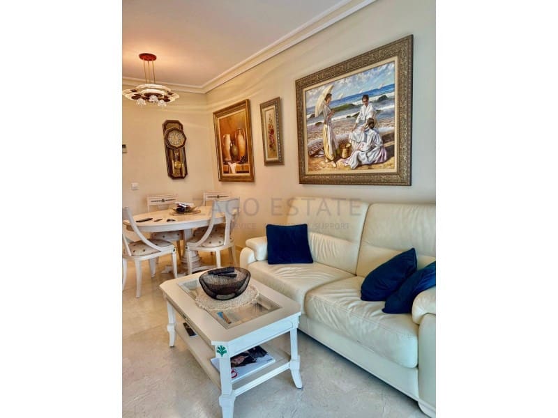 Piso de 2 habitaciones en Benidorm en venta - 330.000 € (Ref: 9783713)