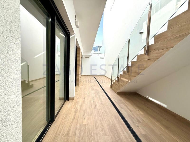 4 quarto Moradia para venda em Finestrat com garagem - 1 350 000 € (Ref: 9790877)