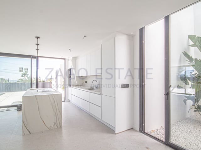 3 makuuhuone Huvila myytävänä paikassa Escandinavia - Cautivador, Alfaz del Pi / L'Alfàs del Pi mukana 
autotalli - 890 000 € (Ref: 9790881)