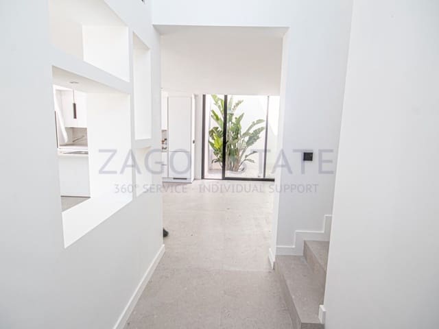 3 makuuhuone Huvila myytävänä paikassa Escandinavia - Cautivador, Alfaz del Pi / L'Alfàs del Pi mukana 
autotalli - 890 000 € (Ref: 9790881)