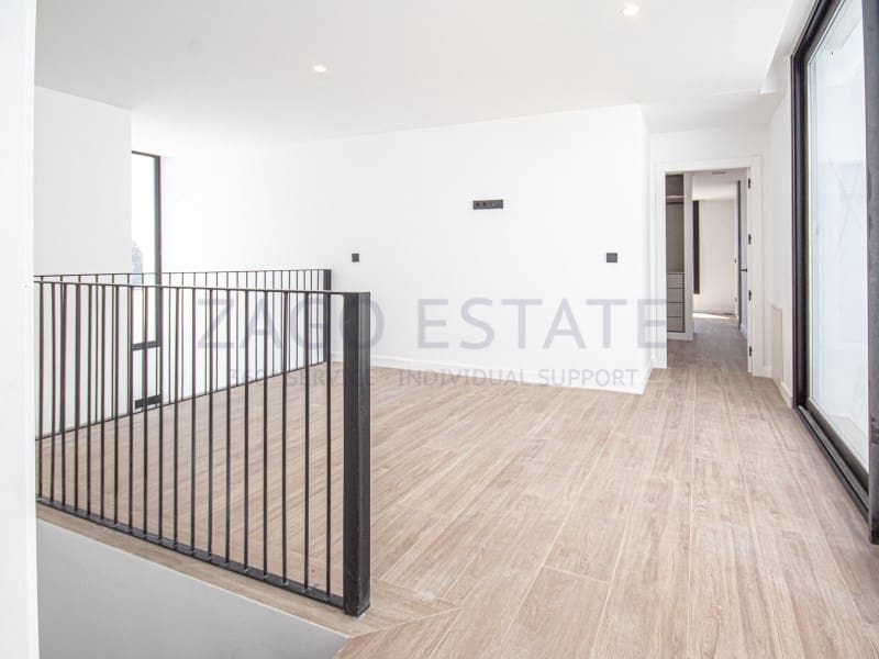 3 bedroom Villa for sale in Alfaz del Pi / L'Alfas del Pi with garage - € 890,000 (Ref: 9790881)