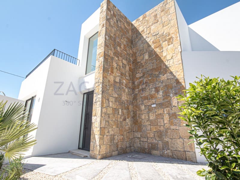 3 bedroom Villa for sale in Alfaz del Pi / L'Alfas del Pi with garage - € 890,000 (Ref: 9790881)