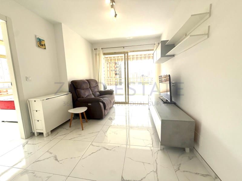 2 bedroom Flat for sale in Benidorm with garage - € 235,000 (Ref: 9794391)