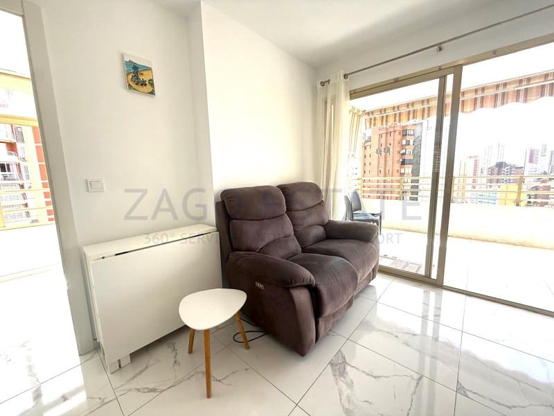 2 bedroom Flat for sale in Benidorm with garage - € 235,000 (Ref: 9794391)