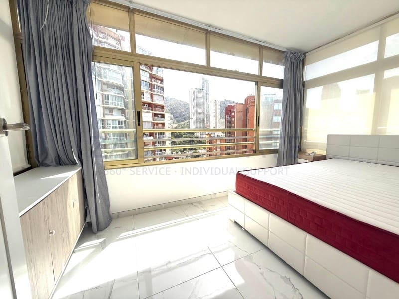 2 bedroom Flat for sale in Benidorm with garage - € 235,000 (Ref: 9794391)