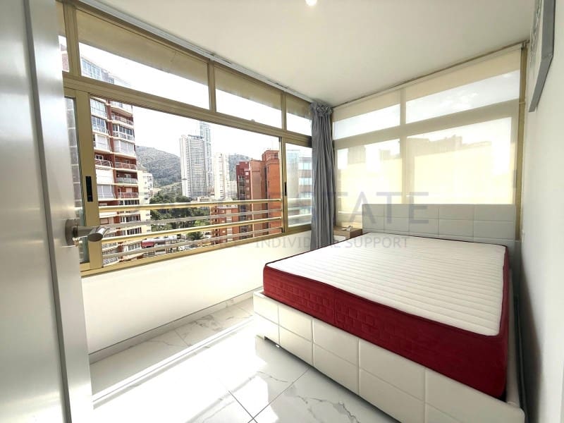 2 bedroom Flat for sale in Benidorm with garage - € 235,000 (Ref: 9794391)