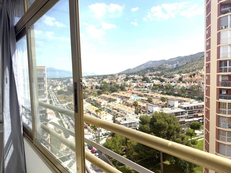 2 bedroom Flat for sale in Benidorm with garage - € 235,000 (Ref: 9794391)