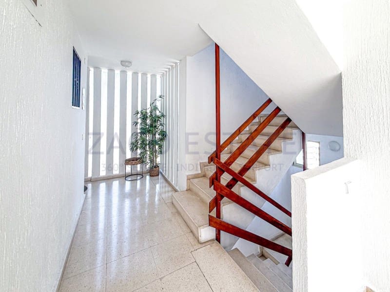 2 soveværelse Lejlighed til salg i Benidorm med garage - € 220.000 (Ref: 9794391)