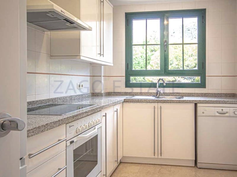 2 bedroom Flat for sale in Finestrat with garage - € 395,000 (Ref: 9814331)