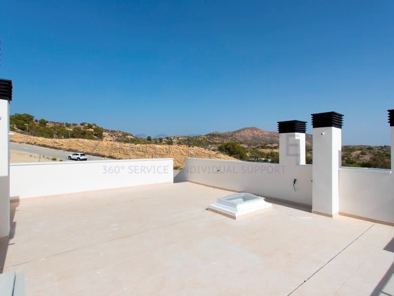 Casa de 3 habitaciones en Monforte del Cid en venta con piscina garaje - 332.500 € (Ref: 9814338)