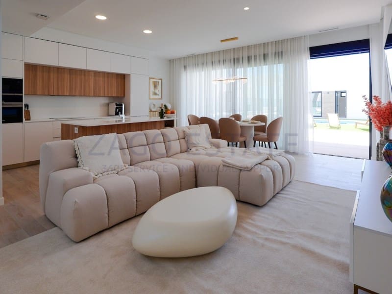 4 bedroom Villa for rent in Finestrat with pool garage - € 3,700 (Ref: 9831095)