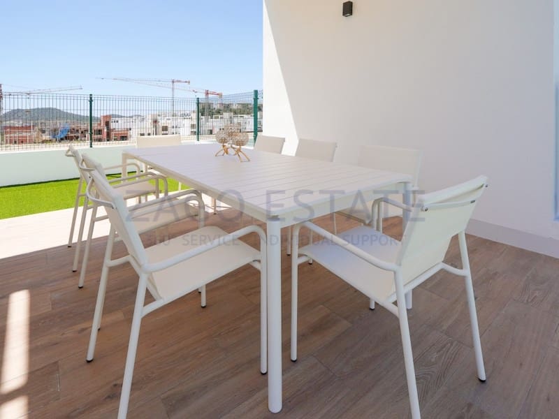 4 bedroom Villa for rent in Finestrat with pool garage - € 3,700 (Ref: 9831095)