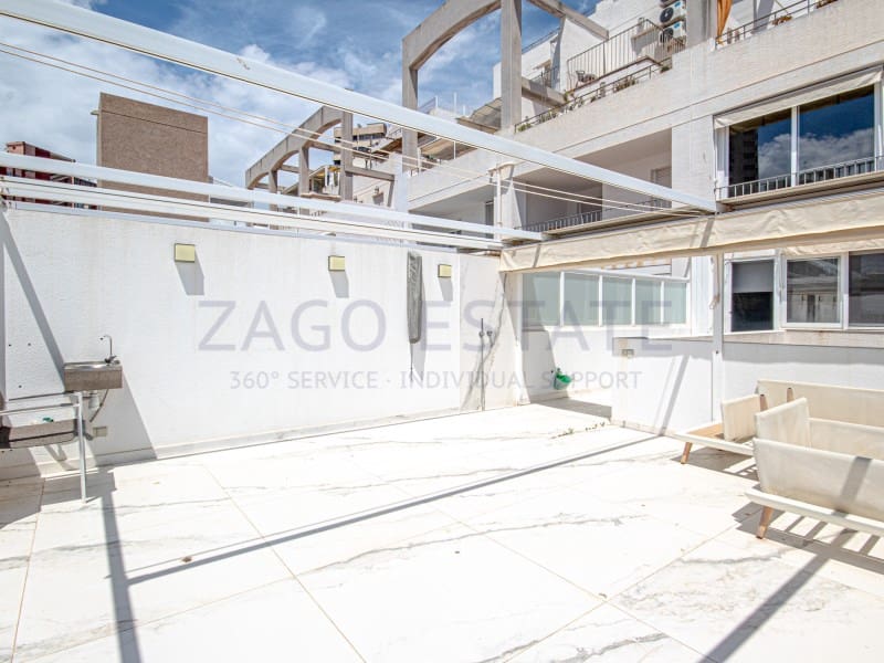 3 Zimmer Apartment zu verkaufen in Benidorm mit Pool Garage - 530.000 € (Ref: 9850991)