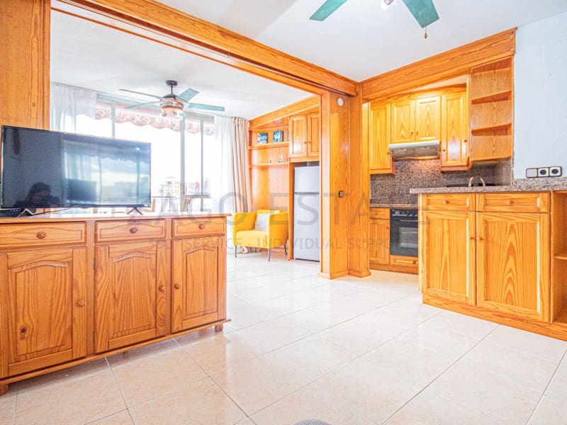 1 bedroom Apartment for holiday rental in Benidorm - € 500 (Ref: 9850992)
