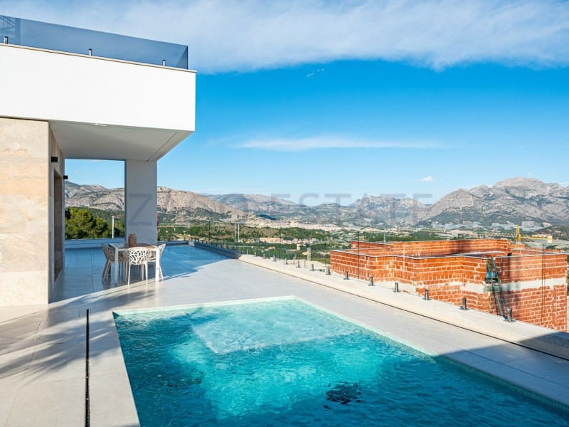 3 slaapkamer Villa te koop in Polop - € 649.000 (Ref: 9851001)