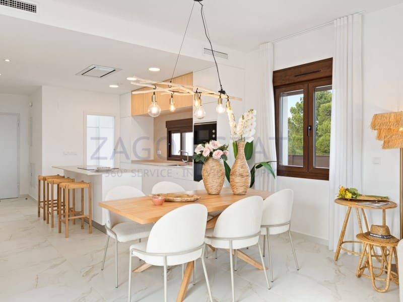 3 slaapkamer Villa te koop in Polop - € 649.000 (Ref: 9851001)