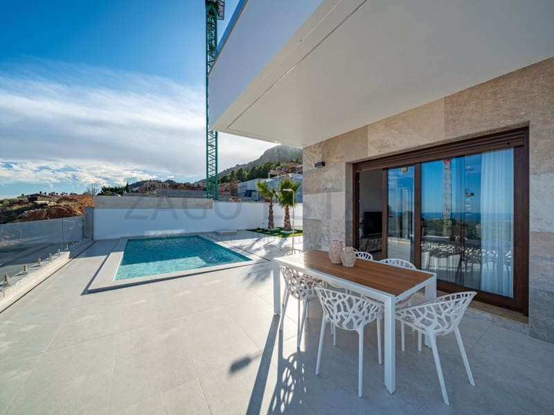 3 slaapkamer Villa te koop in Polop - € 649.000 (Ref: 9851001)