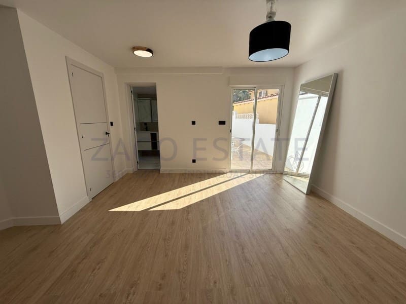 4 soveværelse Villa til salg i La Nucia med garage - € 395.000 (Ref: 9855427)