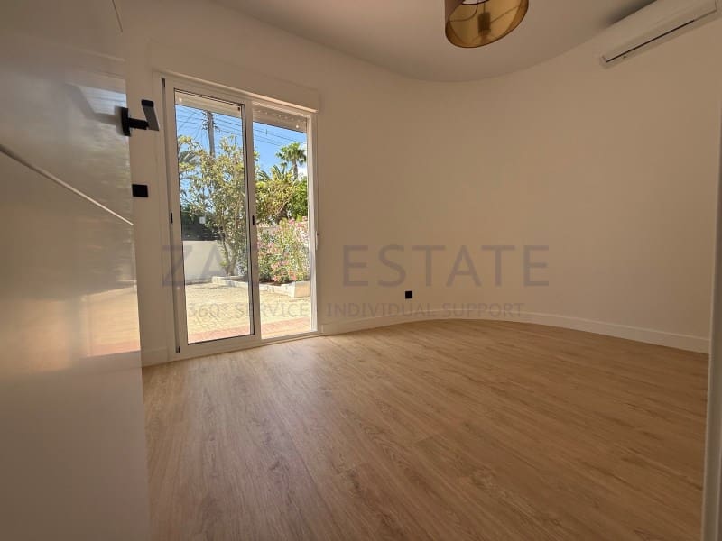 4 chambre Villa/Maison à vendre à La Nucia avec garage - 395 000 € (Ref: 9855427)