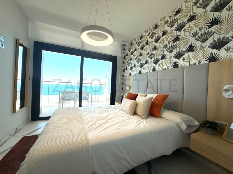 2 bedroom Flat for sale in Benidorm with garage - € 890,000 (Ref: 9855428)