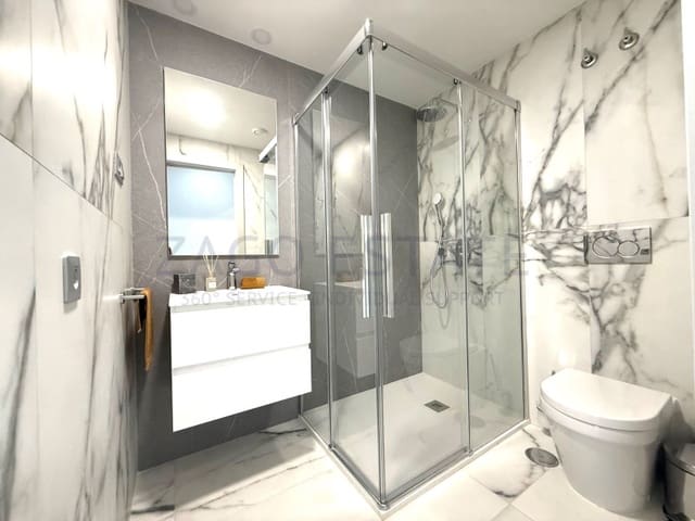 2 makuuhuone Asunto myytävänä paikassa Playa Poniente, Benidorm mukana 
autotalli - 890 000 € (Ref: 9855428)