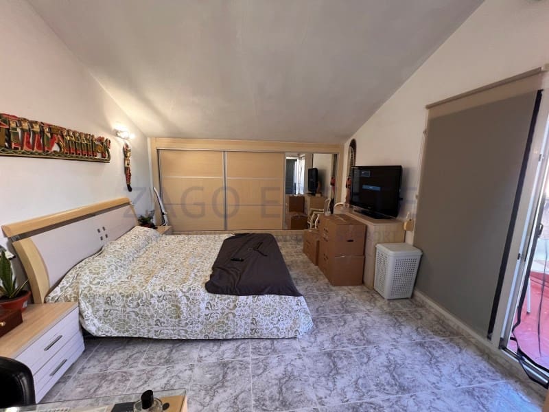 3 makuuhuone Huvila vuokrattavana paikassa La Nucia mukana uima-altaan 
autotalli - 1 800 € (Ref: 9855430)