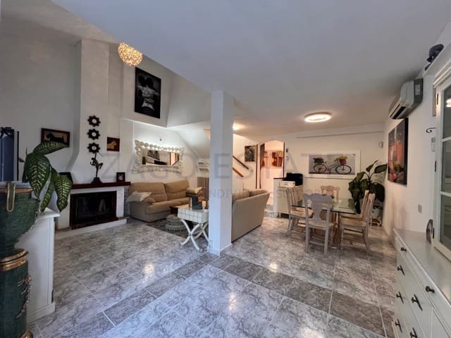 3 makuuhuone Huvila vuokrattavana paikassa Barranco Hondo, La Nucia mukana uima-altaan 
autotalli - 1 800 € (Ref: 9855430)